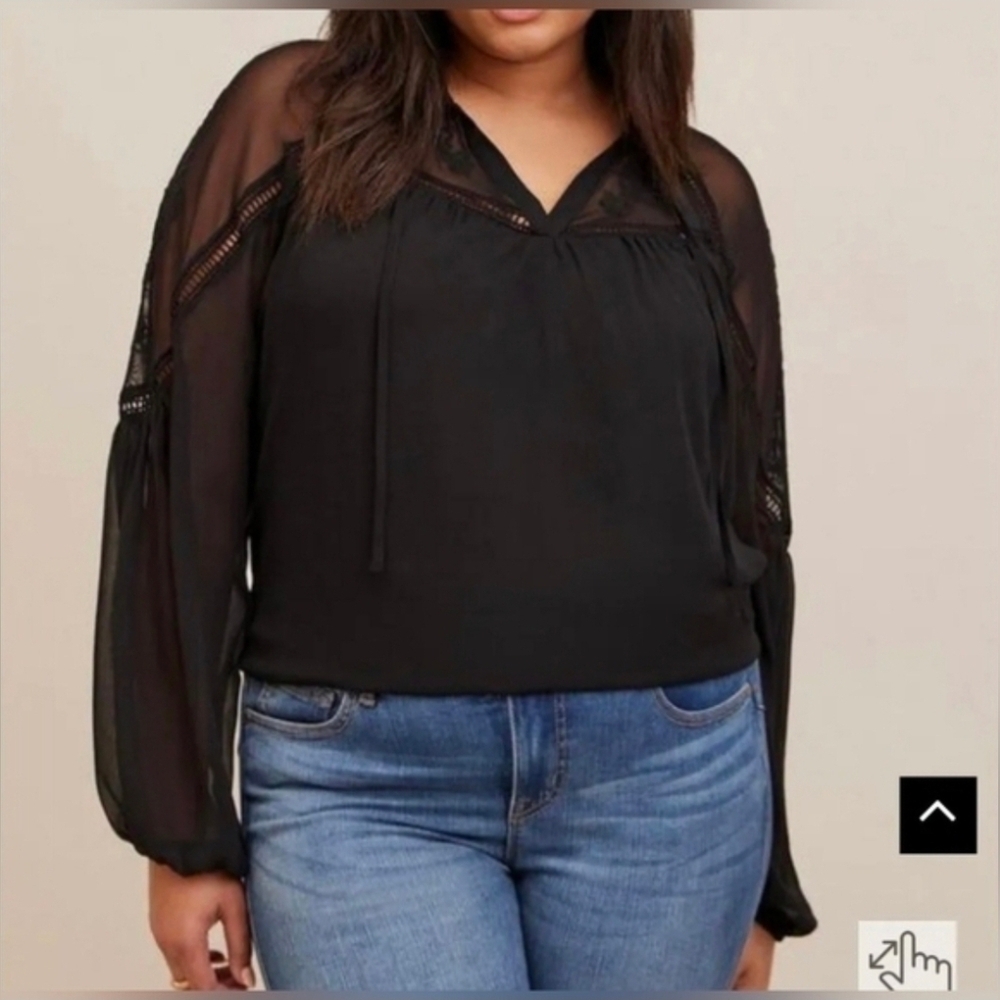 Torrid Crinkle Chiffon Embroidered Peasant Top, Sz 4X